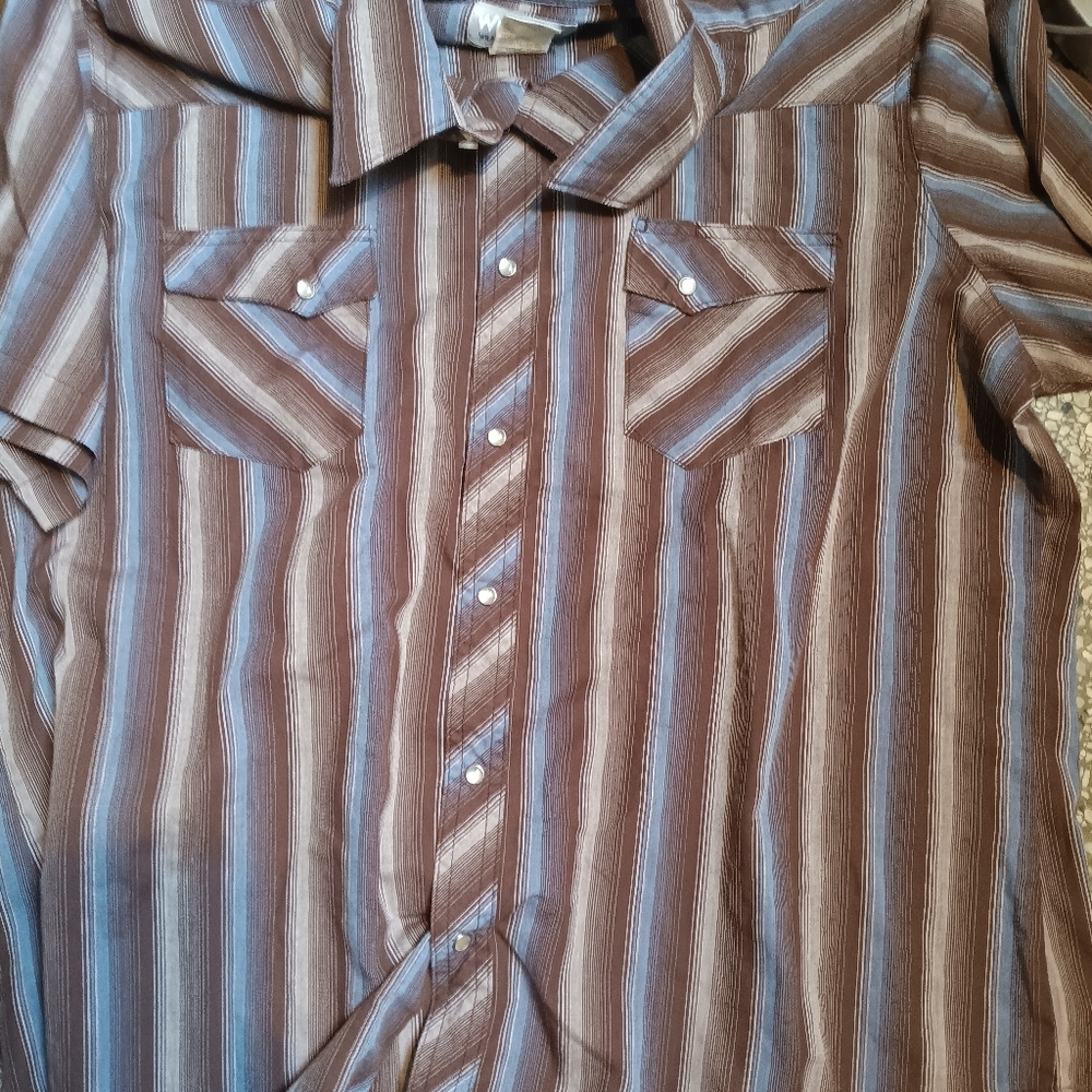 VINTAGE WRANGLER SHORT SLEEVE PEARL BUTTON SHIRT XL